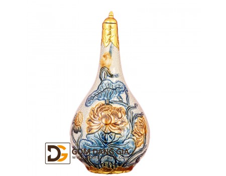 Nậm rượu men rạn cổ bọc đồng đắp nổi sen Nậm rượu men rạn cổ bọc đồng đắp nổi sen